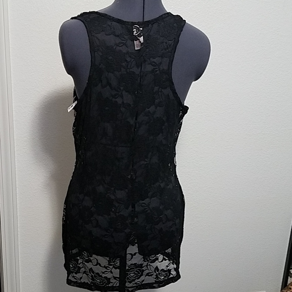 Lace tank - Picture 2 of 2